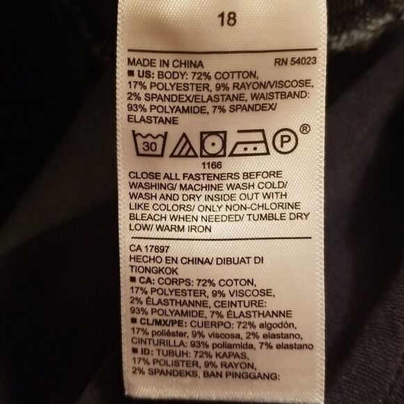 Old Navy Maternity Jeans Rockstar Super Skinny Full Panel Distressed Size 18 - Picture 7 of 8